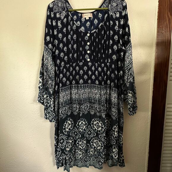 Alter'd State Woman's Size Medium Navy / White Boho Casual Floral Shift Dress - Picture 2 of 11